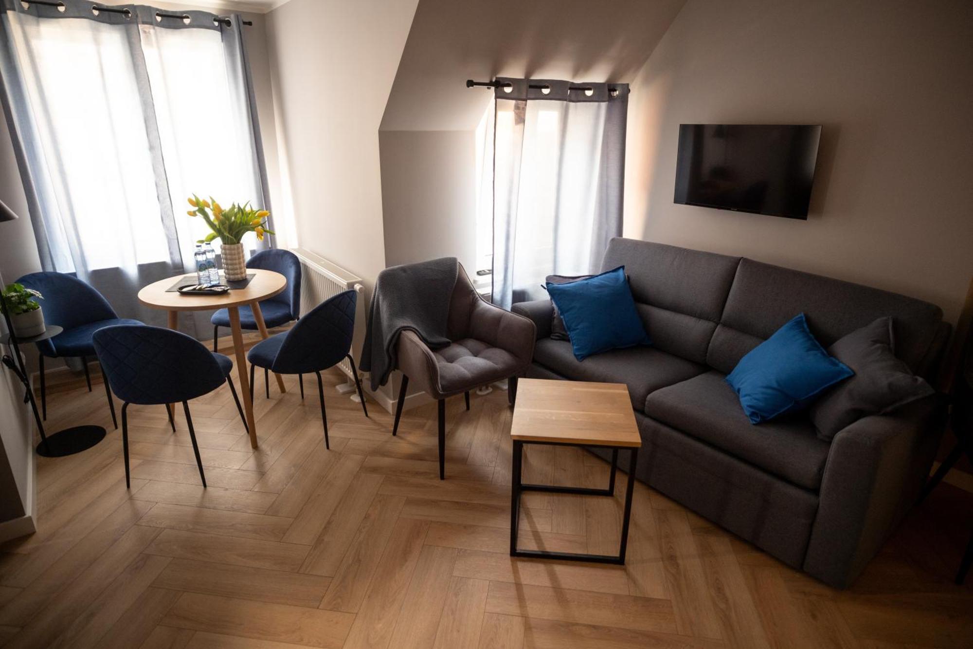 Apartamenty Drevny Kocur Poznan Exterior foto