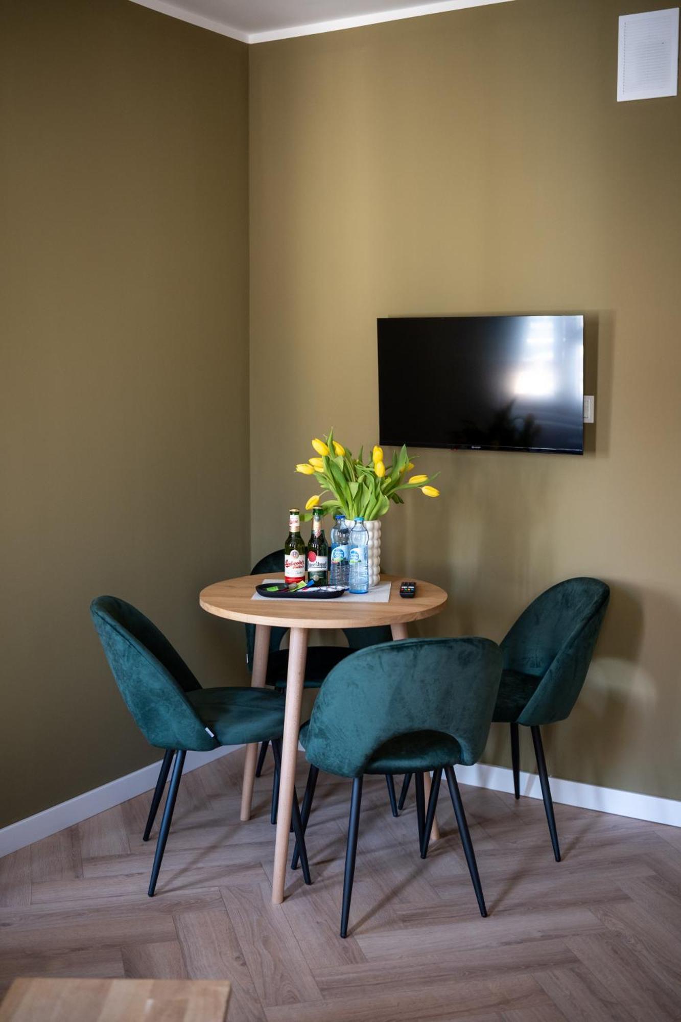 Apartamenty Drevny Kocur Poznan Exterior foto