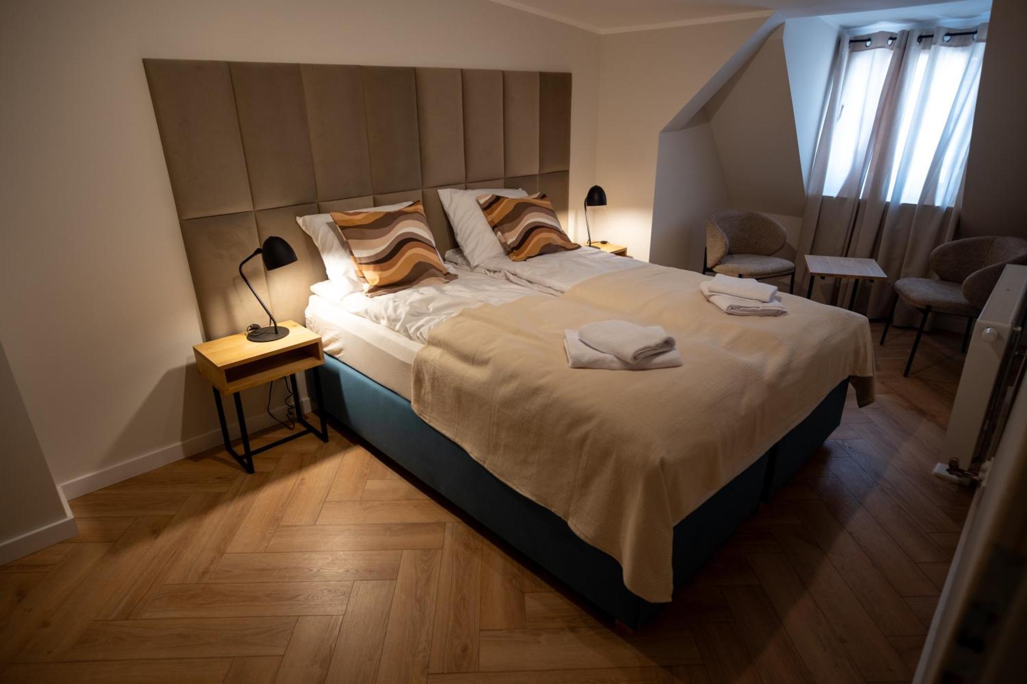 Apartamenty Drevny Kocur Poznan Exterior foto